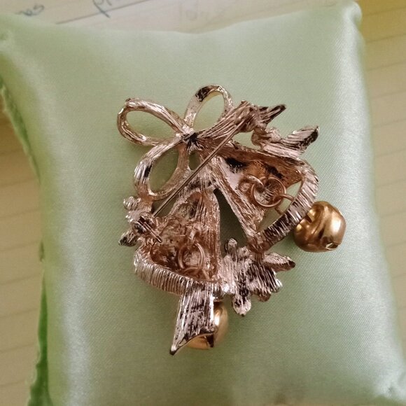 Christmas Bells Brooch - Picture 3 of 5